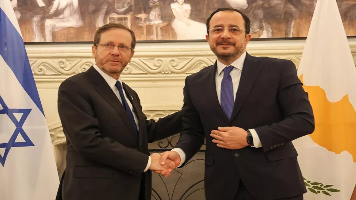 AKEL - Herzog's visit