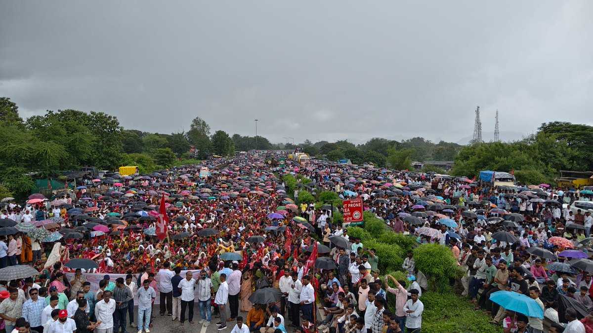 CPI(M) - roadblock